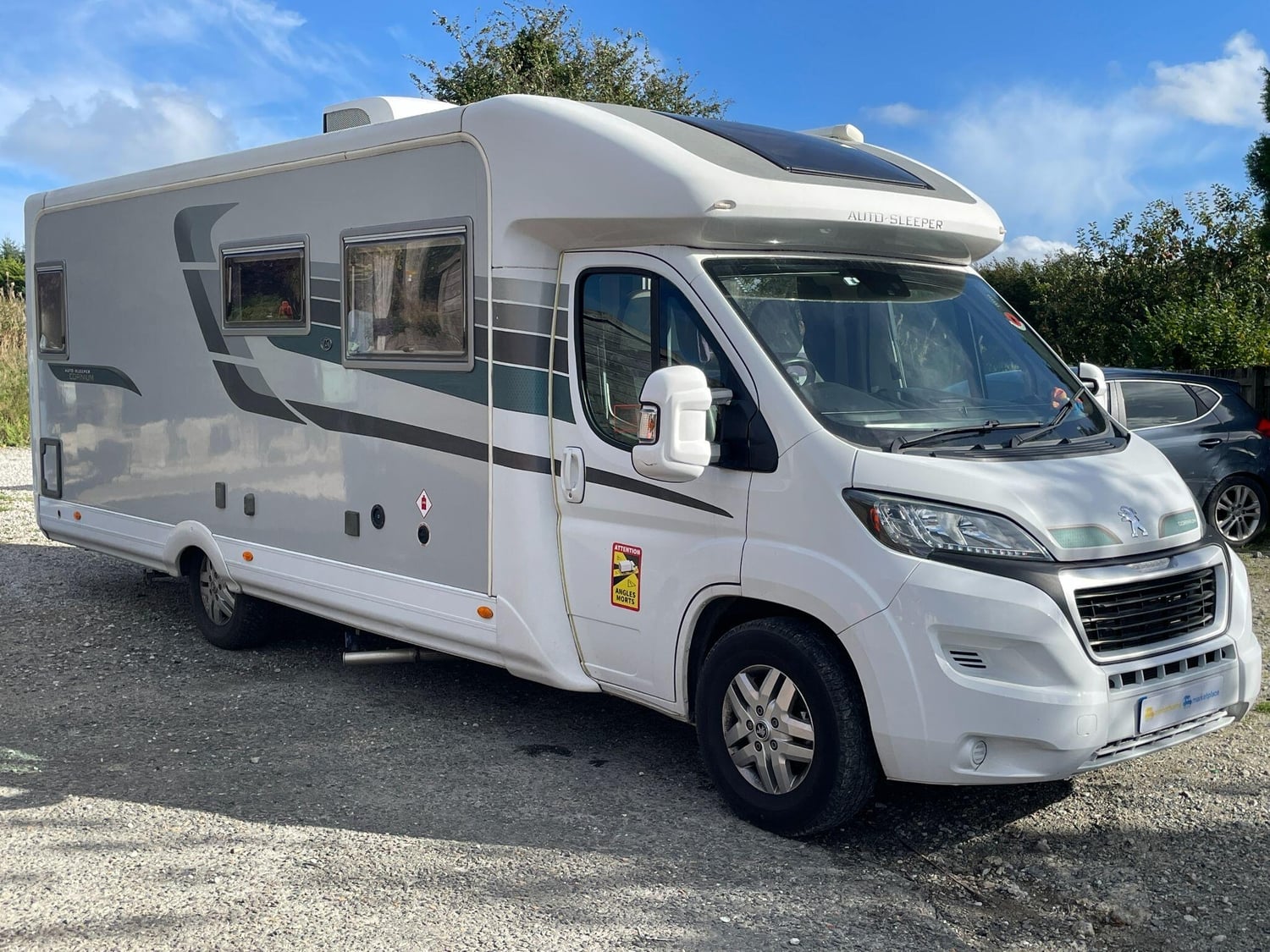 [4 berth ]Auto-Sleepers Corinium FB