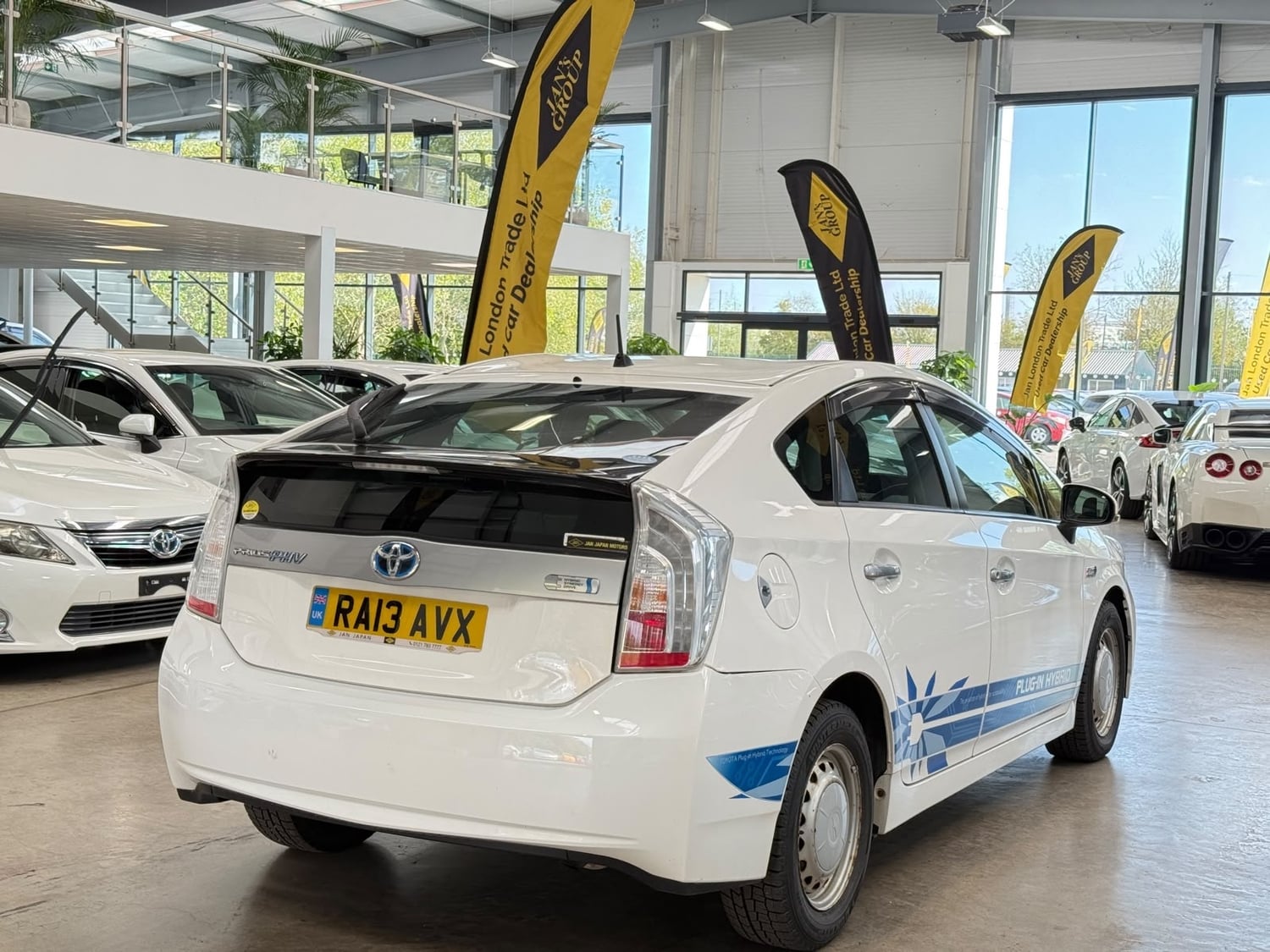 [ berth ]Toyota Prius