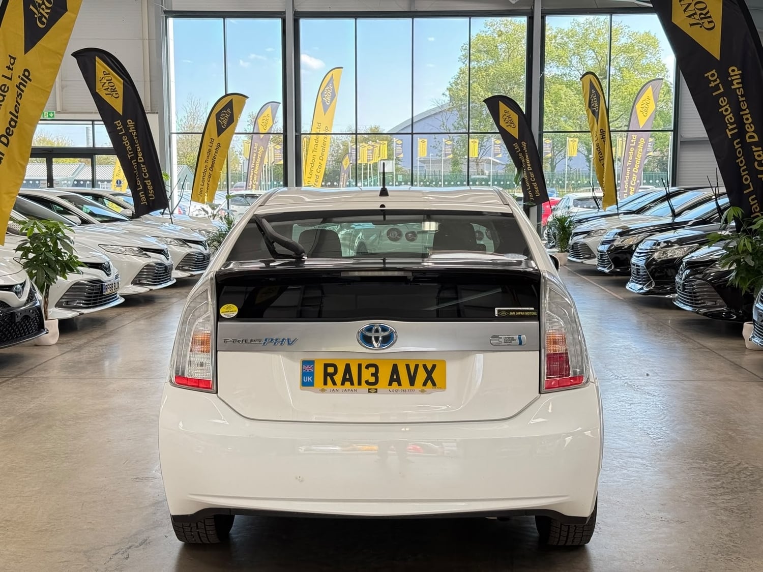 Toyota Prius 2013 - Cars in Reading