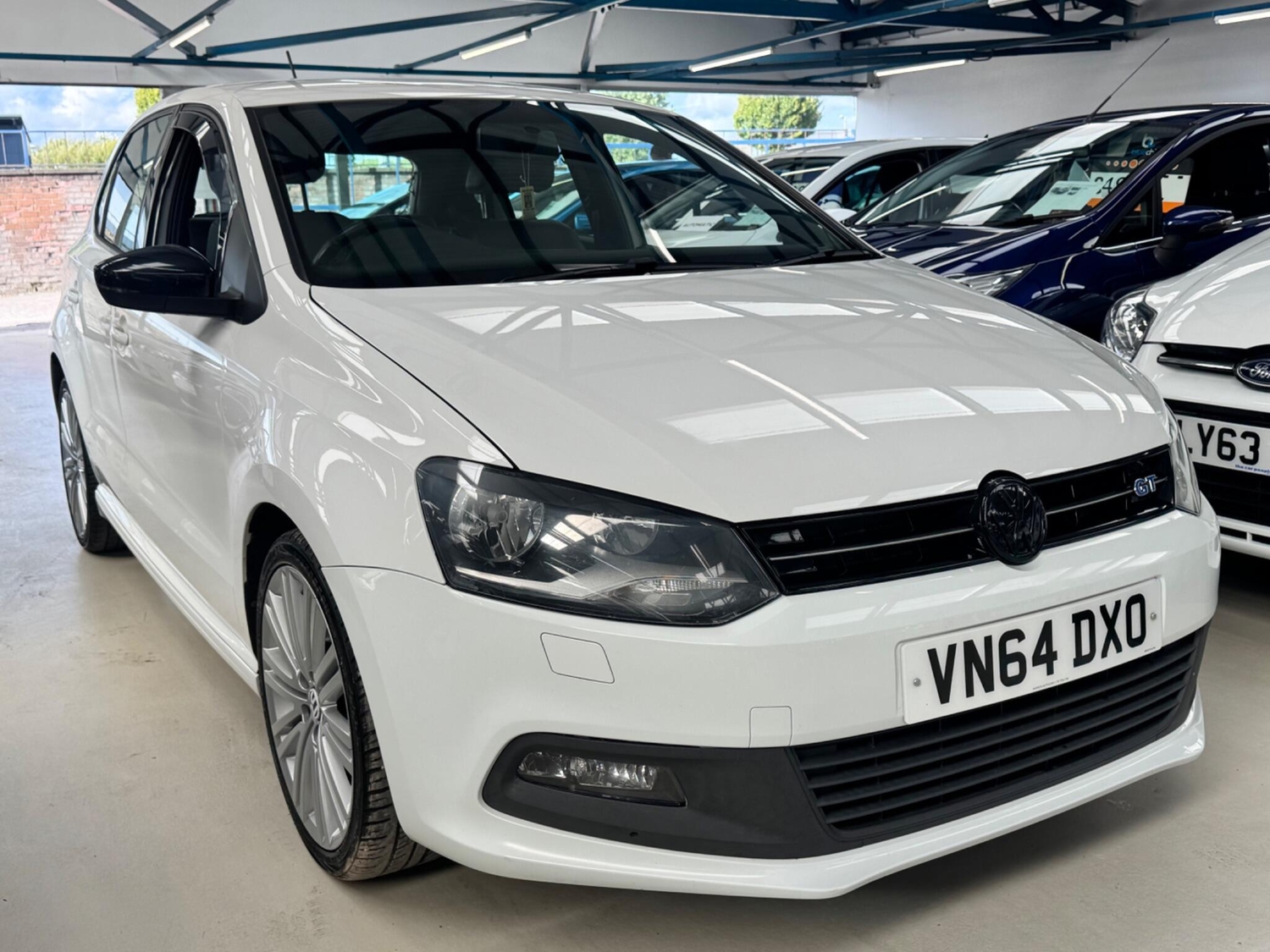 Volkswagen Polo 2014 - Cars