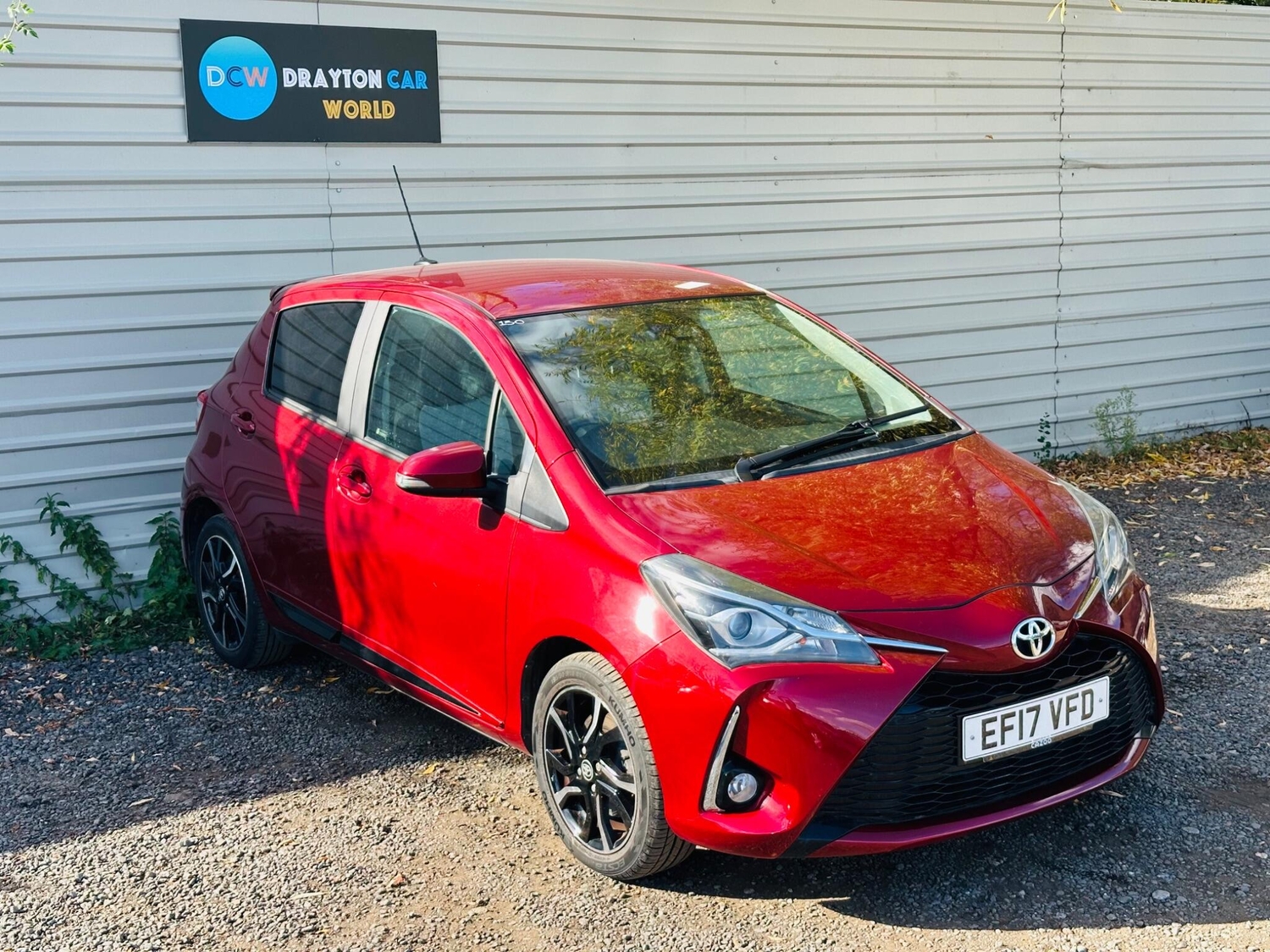 Toyota Yaris 2017 - Cars