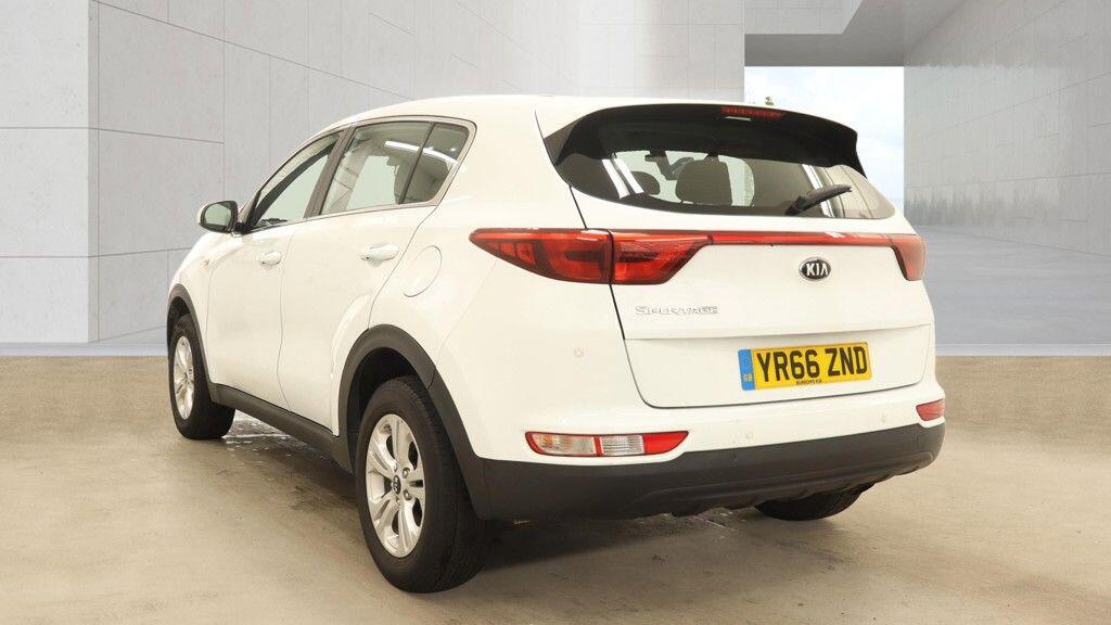 [ berth ]Kia Sportage
