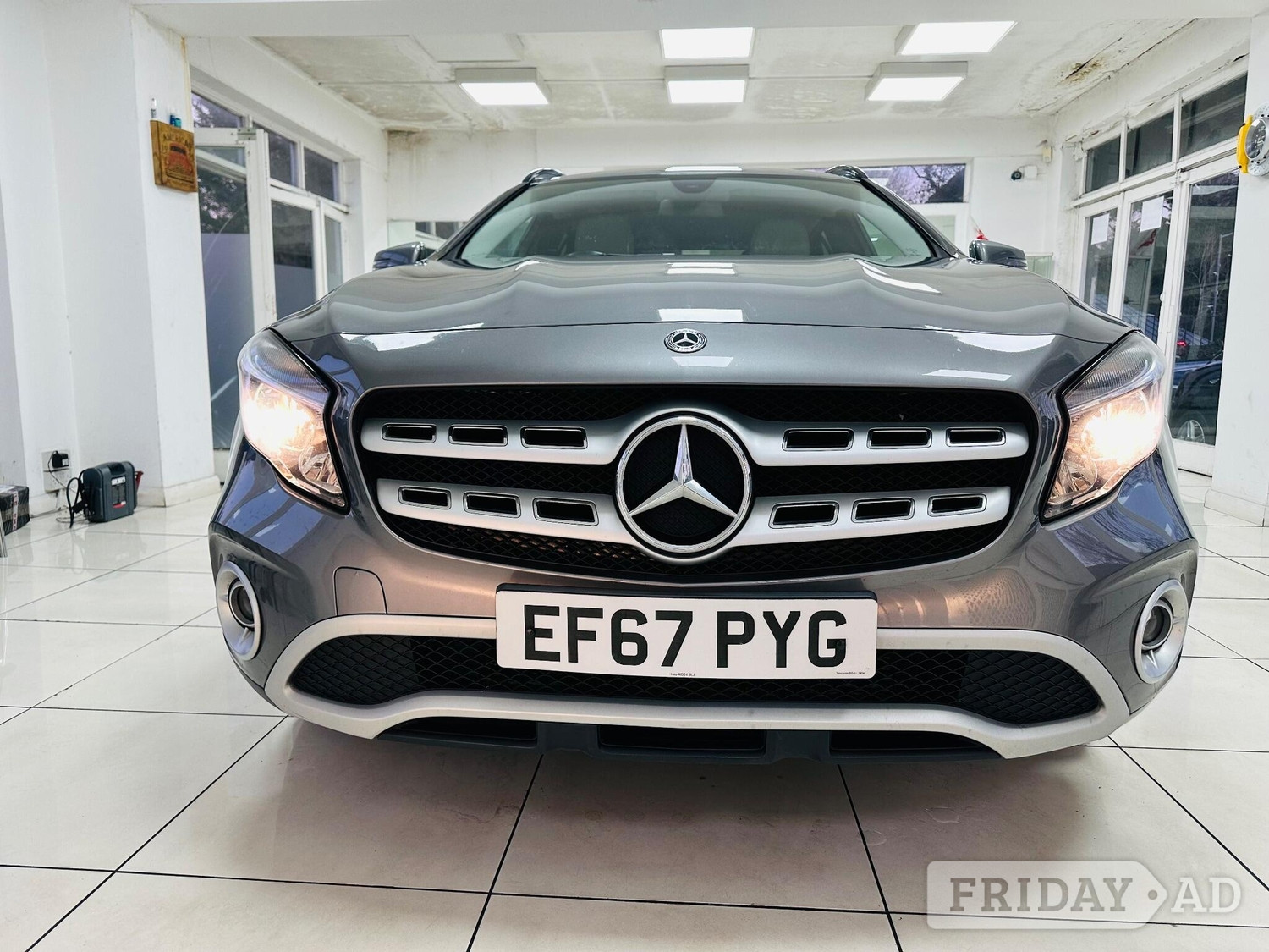 [ berth ]Mercedes-Benz GLA