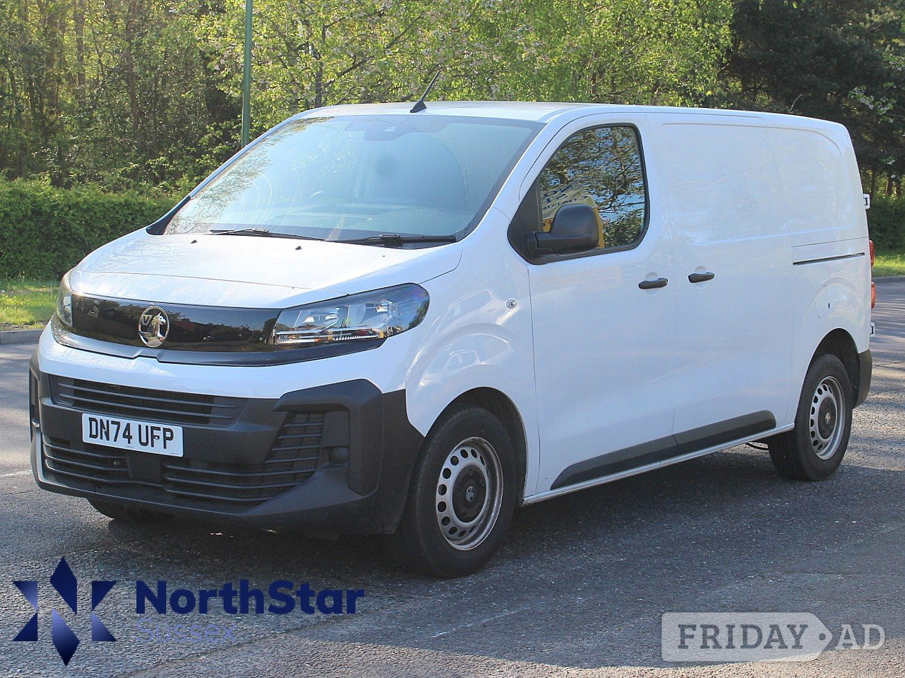 Vauxhall Vivaro 2024 in Hassocks