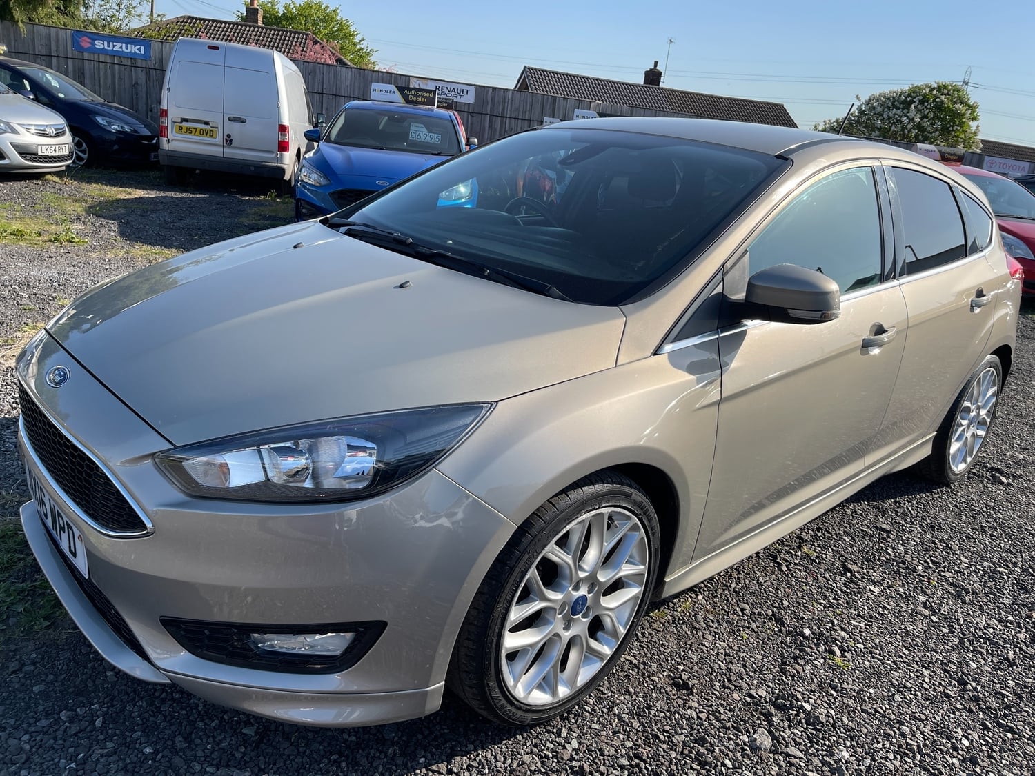 [ berth ]Ford Focus