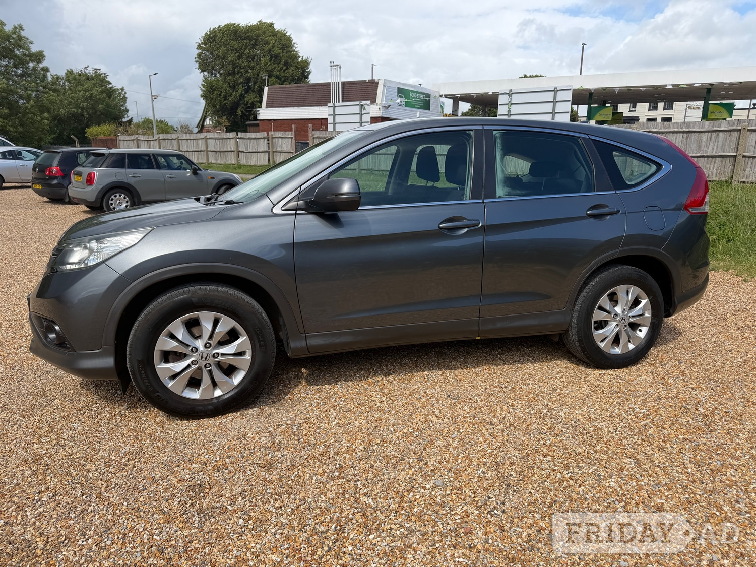 Honda CR-V 2013 - Cars in Portsmouth