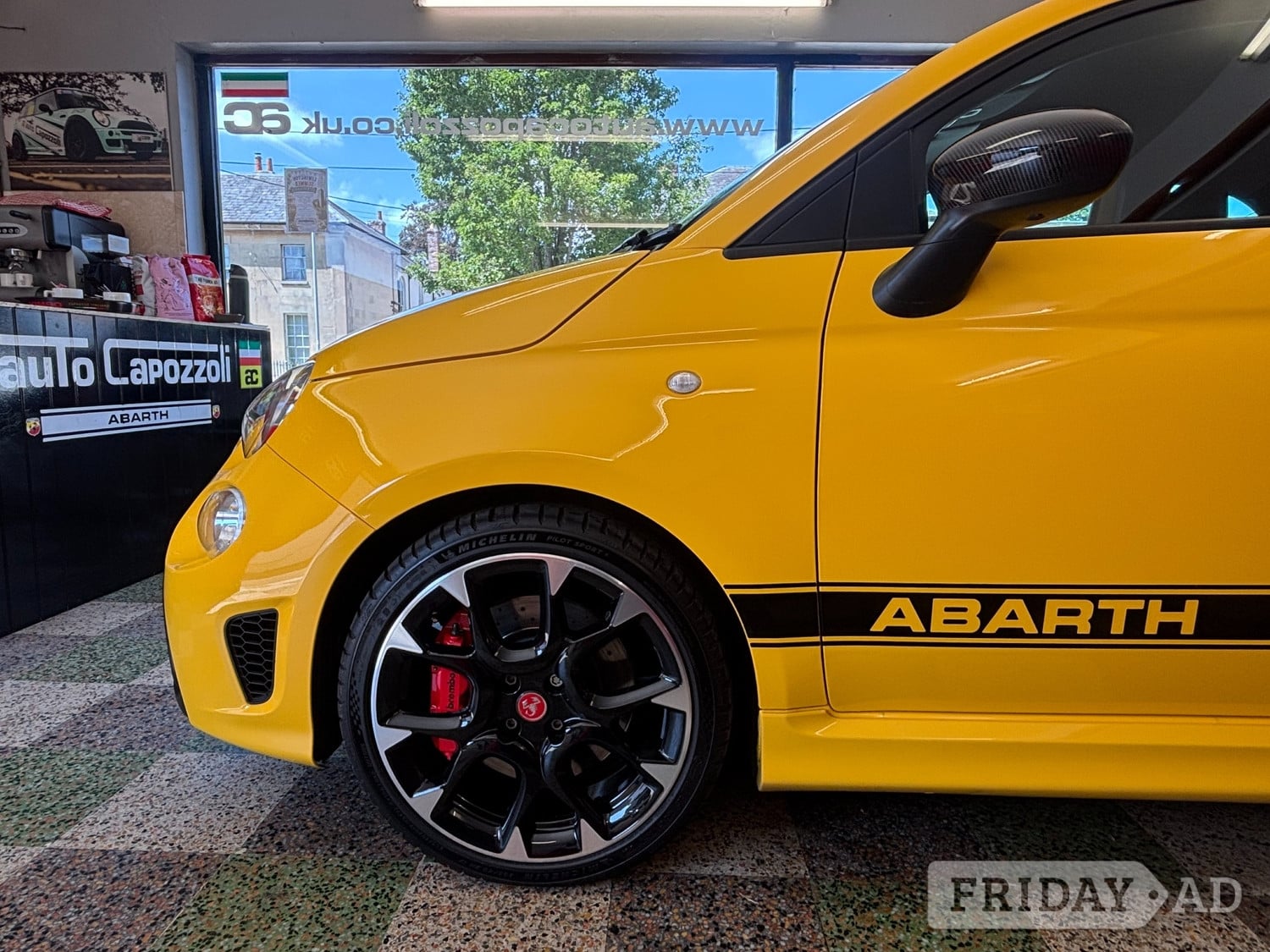 [ berth ]Abarth 595