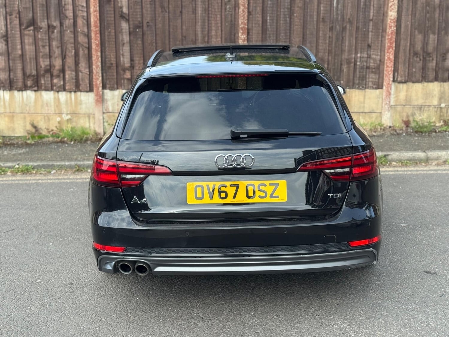 Audi A4 Avant 2017 - Cars in Manchester