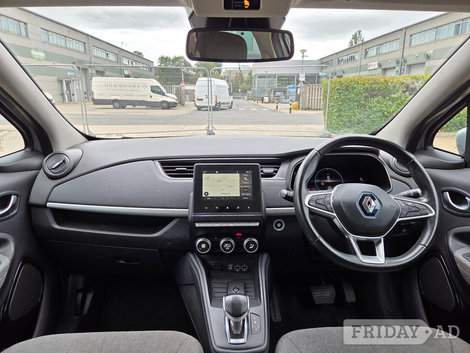 Renault Zoe 2020 - Cars in Slough