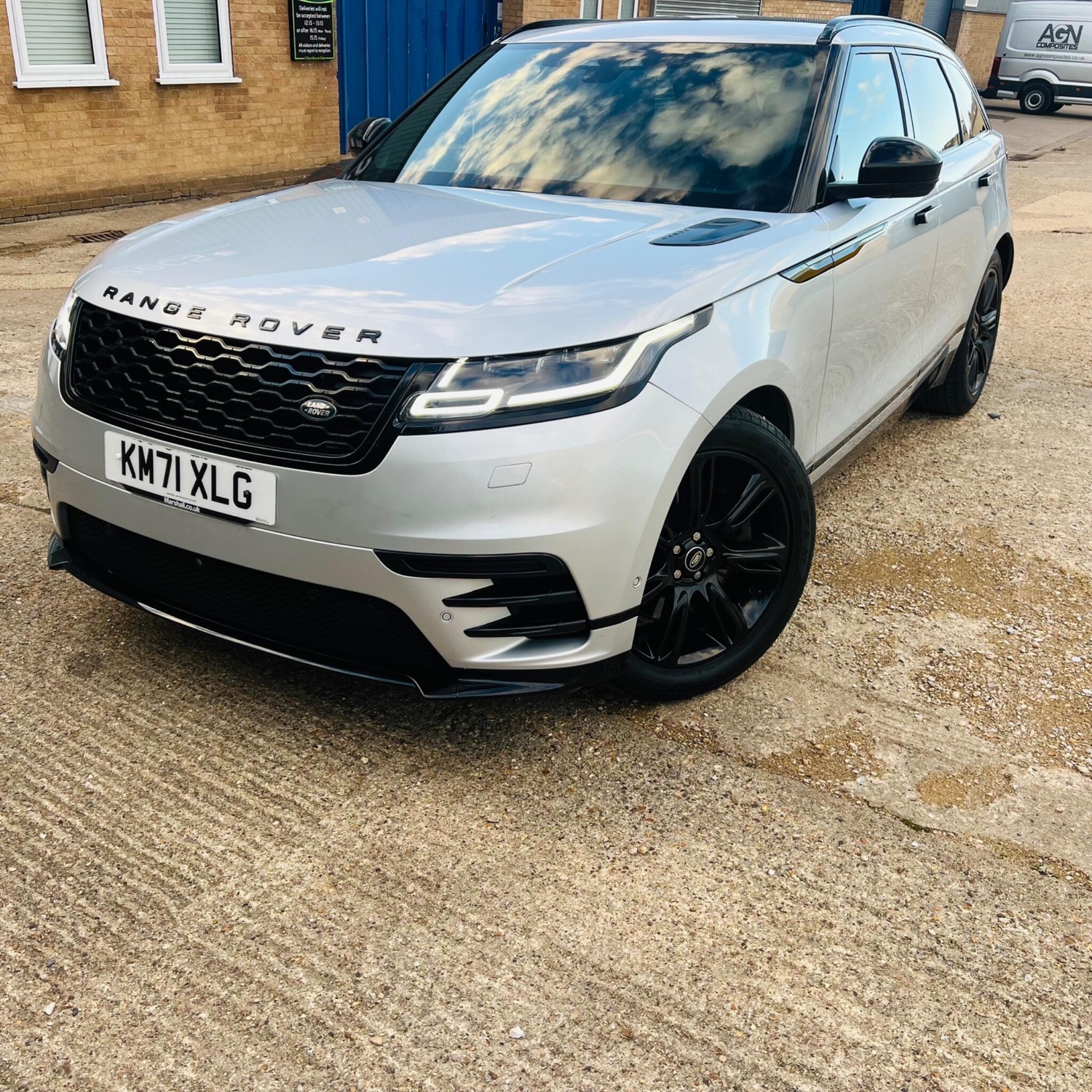 Land Rover Range Rover Velar 2021 - Cars in Peterborough