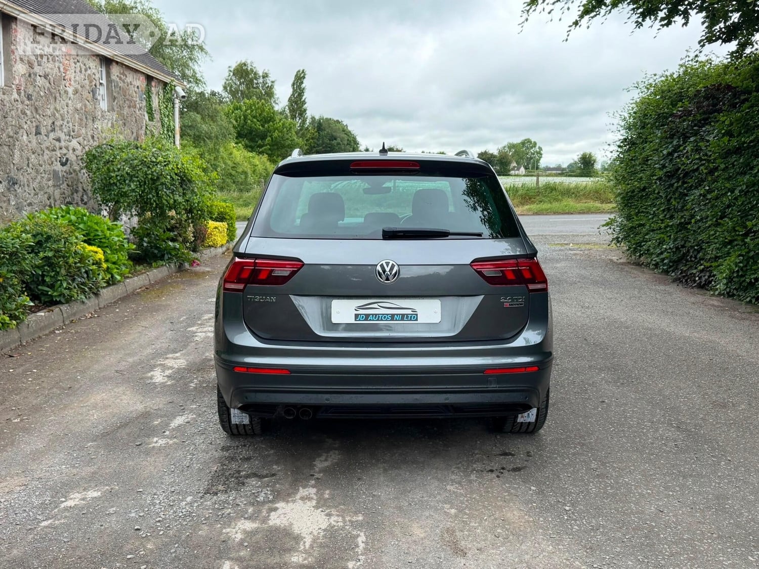 Volkswagen Tiguan 2017 - Cars