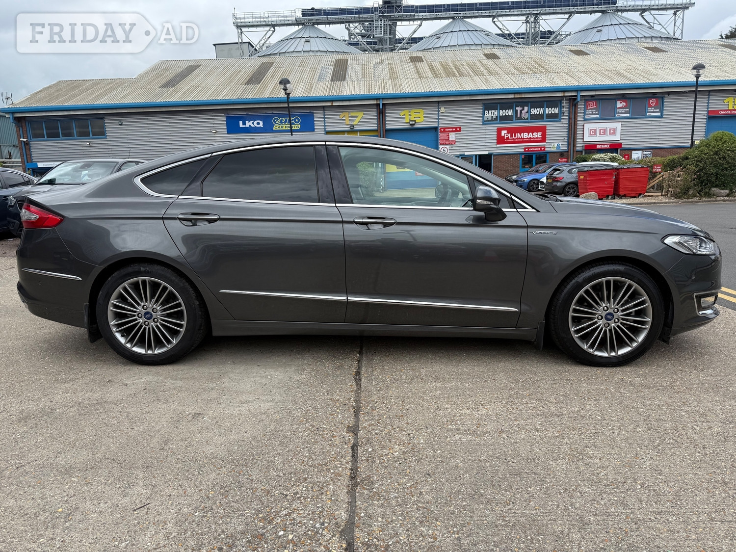 [ berth ]Ford Mondeo