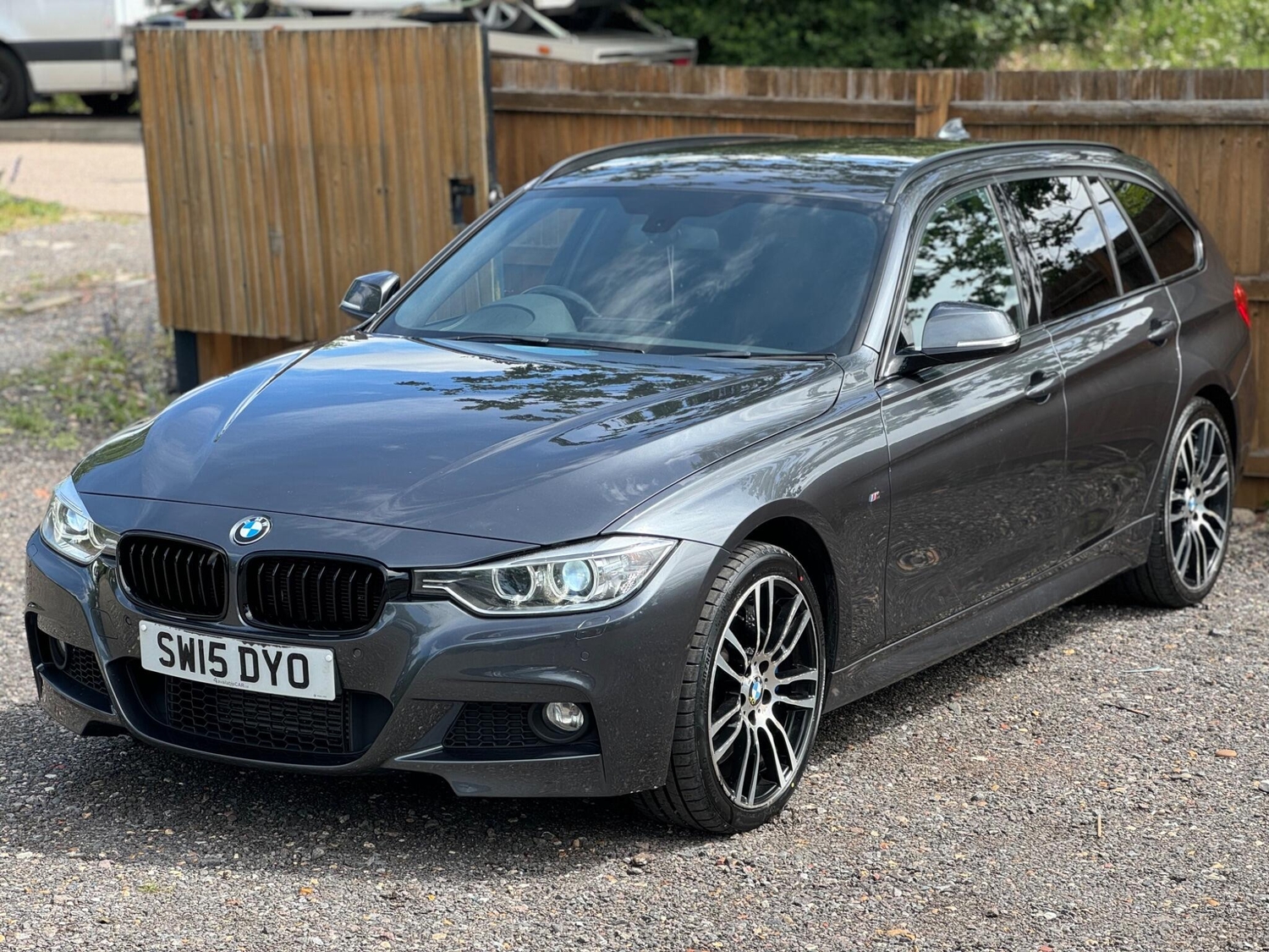[ berth ]BMW 3 Series