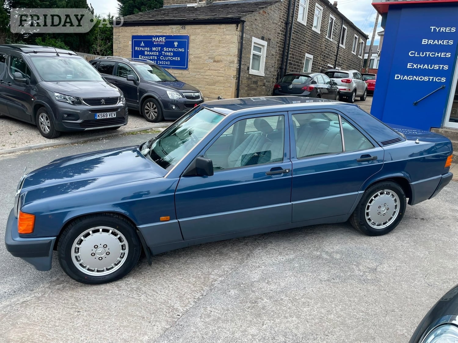 Mercedes-Benz 190 Halifax