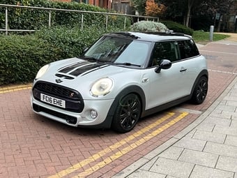 Mini Hatch 2016