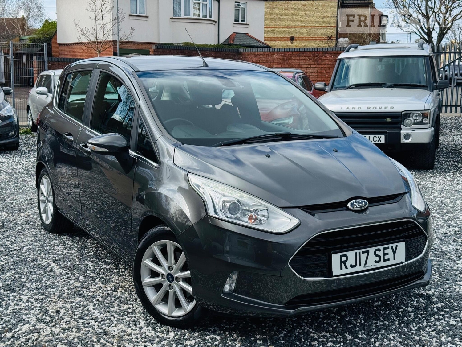 Ford B-MAX 2017 - Cars in Bedford