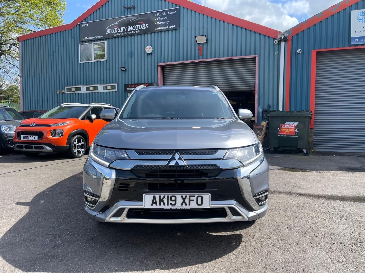 Mitsubishi Outlander Barnet