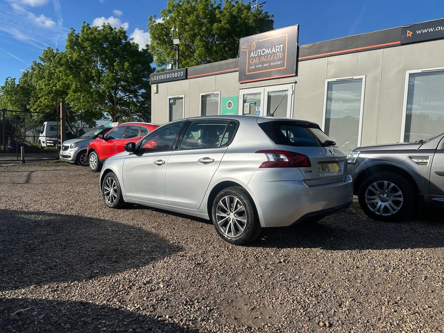 Peugeot 308 2015 - Cars in Sunbury-On-Thames