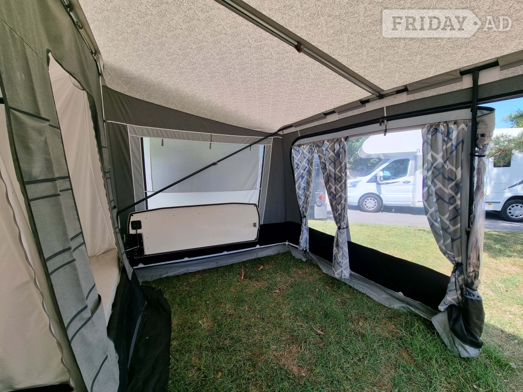 Camp-Let  2021 - Motorhomes & Caravans