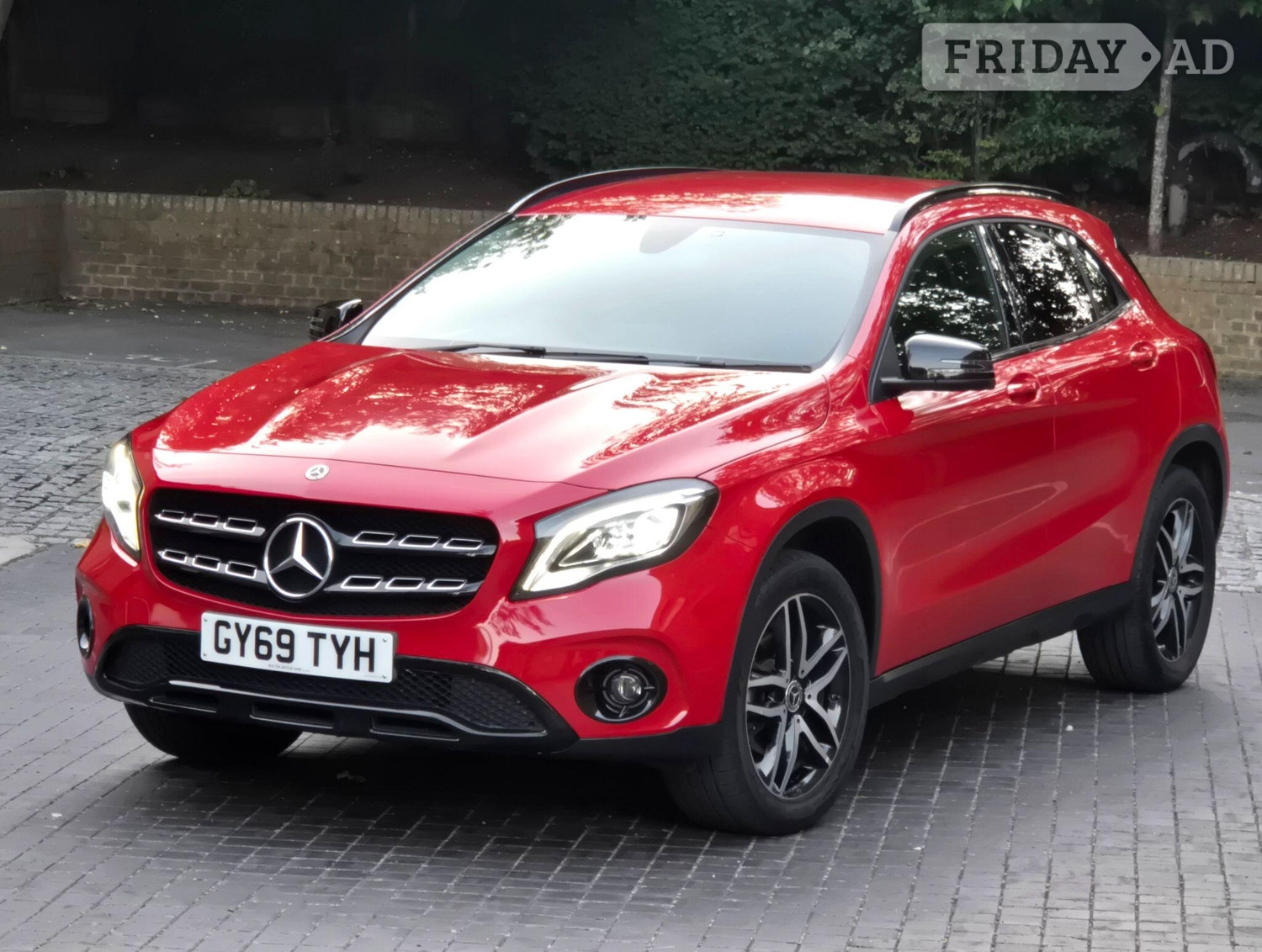 [ berth ]Mercedes-Benz GLA
