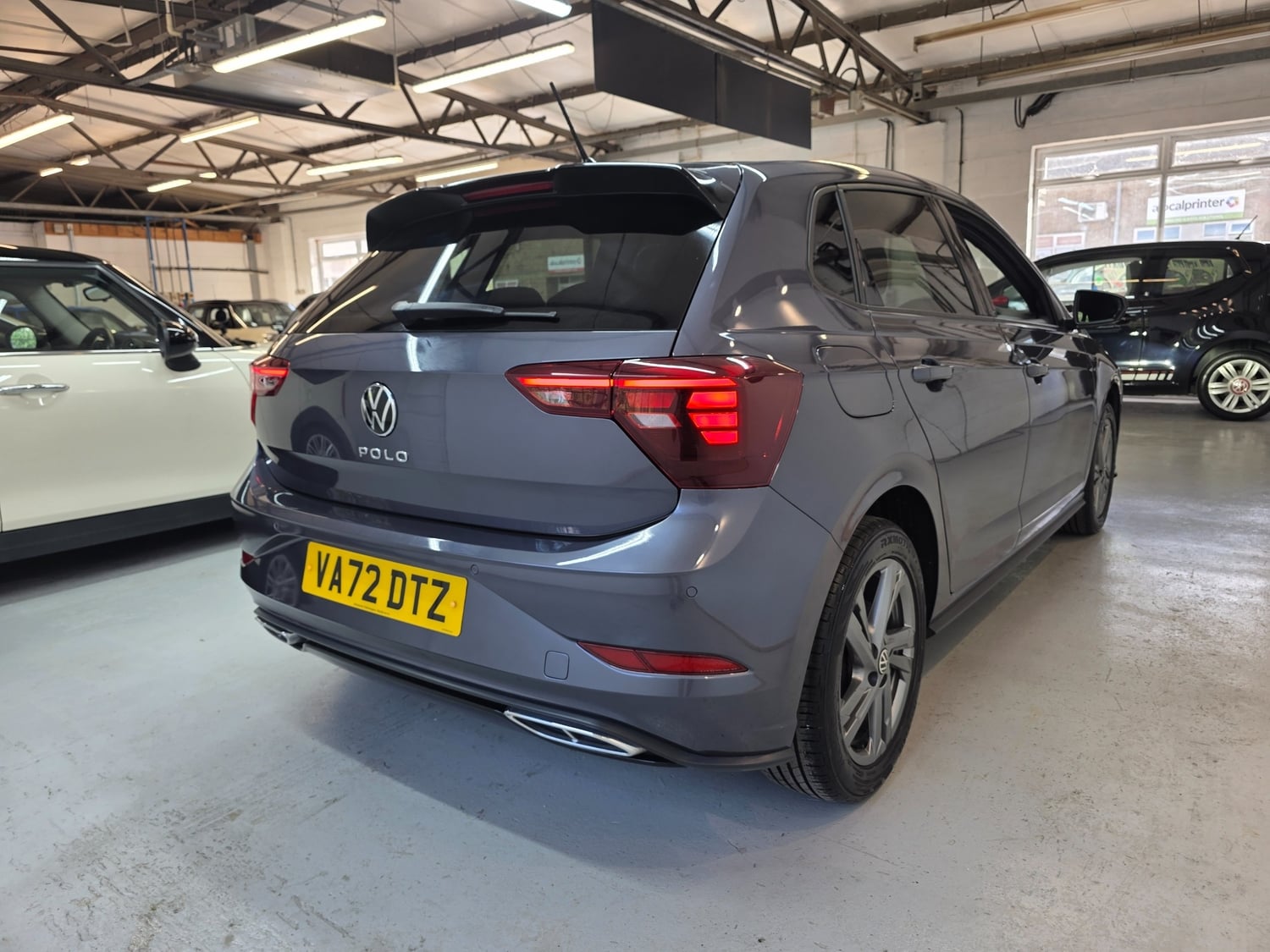 Volkswagen Polo 2023 - Cars