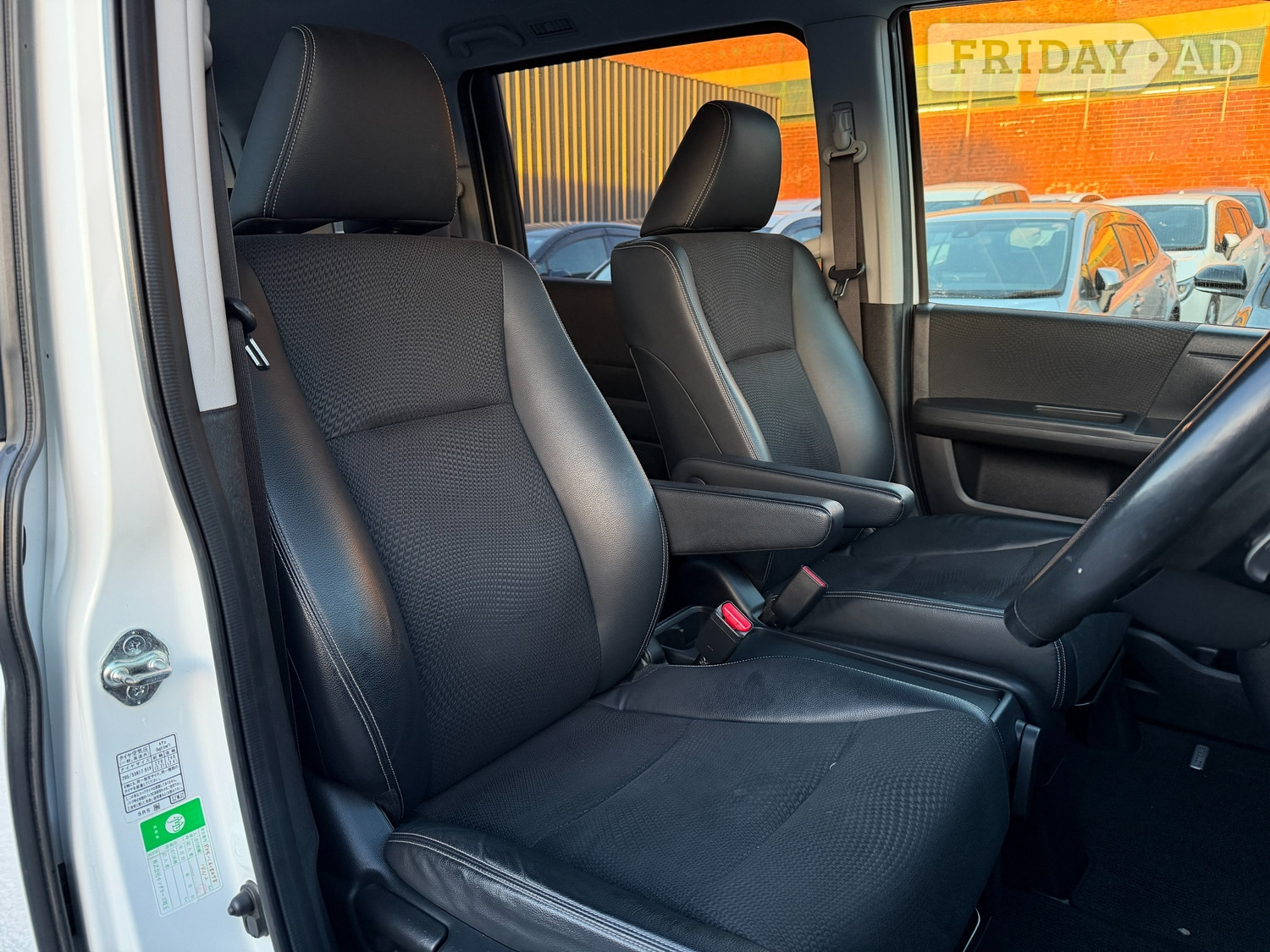 Honda Stepwagon 2014 - Cars