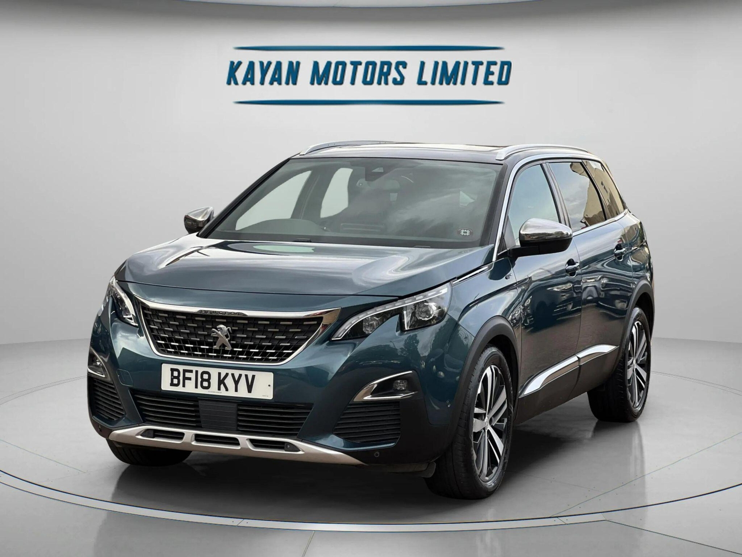 Peugeot 5008 2018 - Cars in Kensington