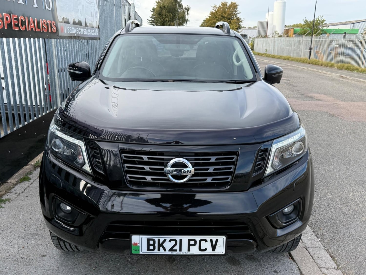 Nissan Navara Bedford
