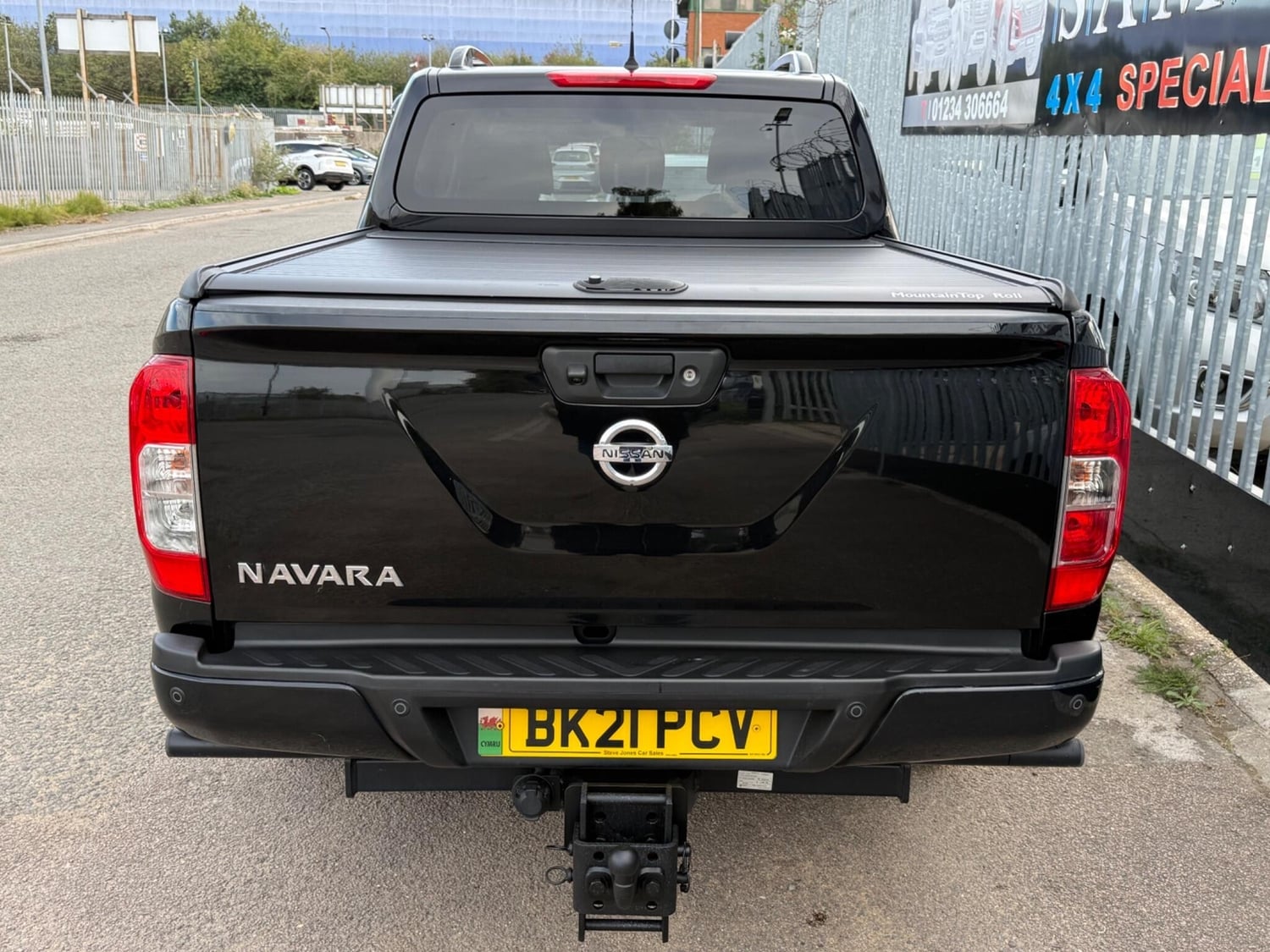 Nissan Navara 2021 - Vans & Commercial Vehicles