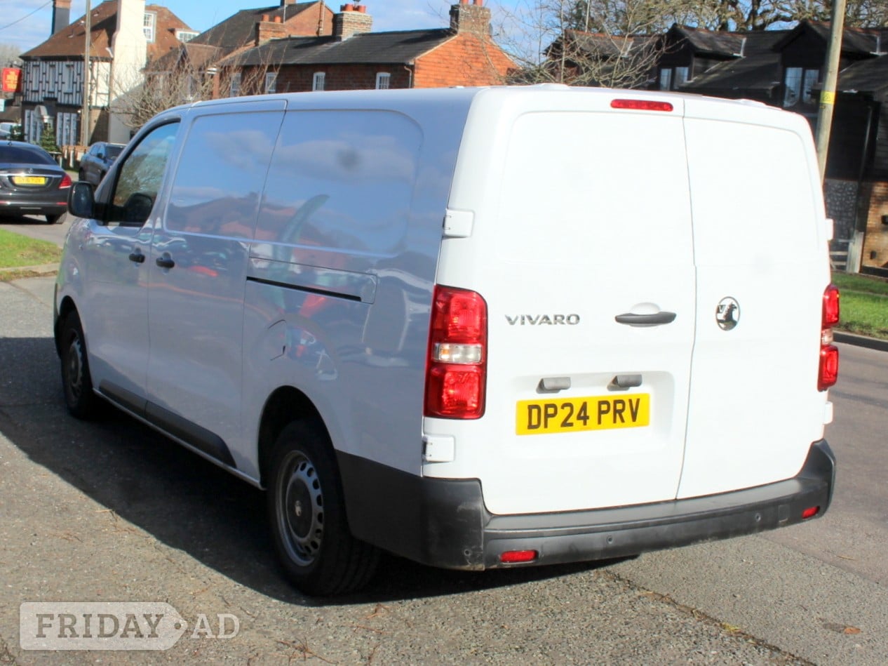 [ berth ]Vauxhall Vivaro