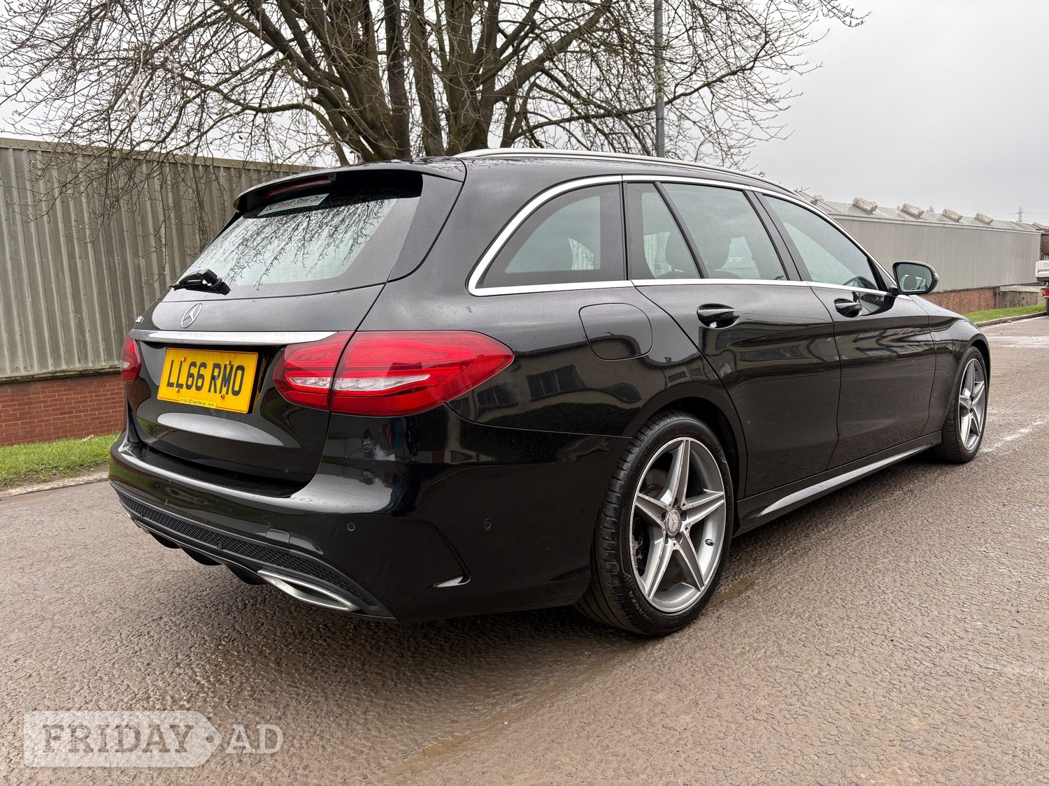 [ berth ]Mercedes-Benz C Class