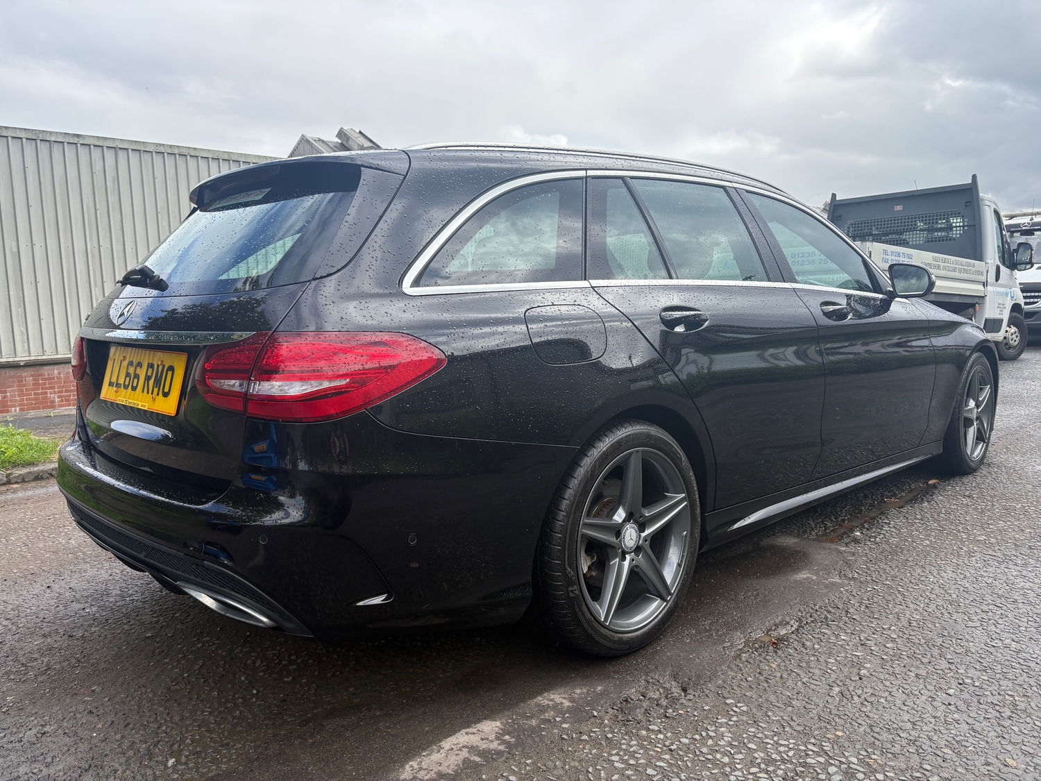 [ berth ]Mercedes-Benz C Class