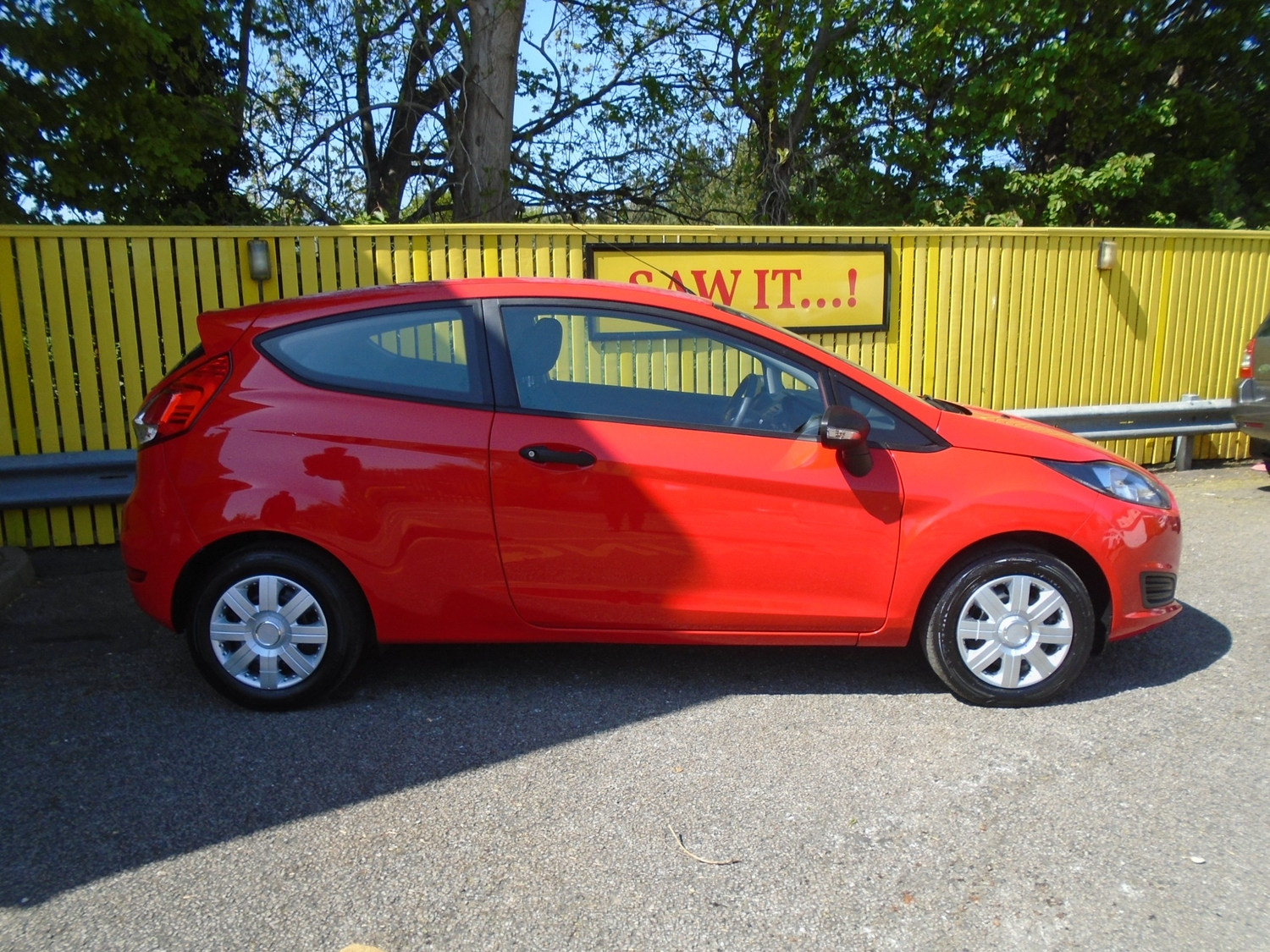 [ berth ]Ford Fiesta