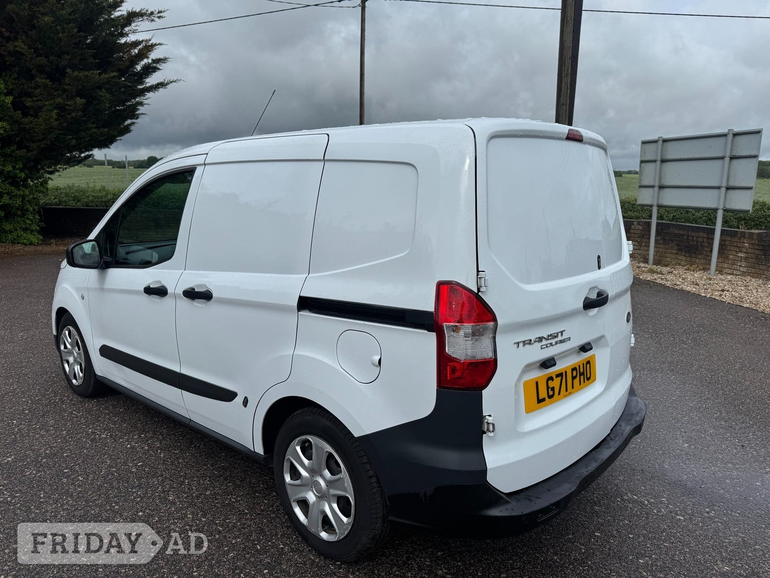 Ford Transit Courier 2021 - Vans & Commercial Vehicles in Faversham
