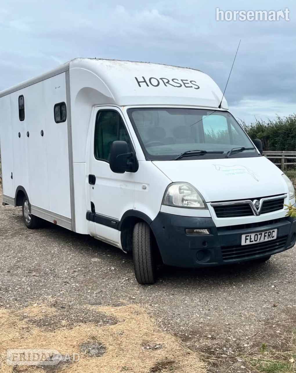 Happy Horse Boxes  Vauxhall Horsebox in West Wittering
