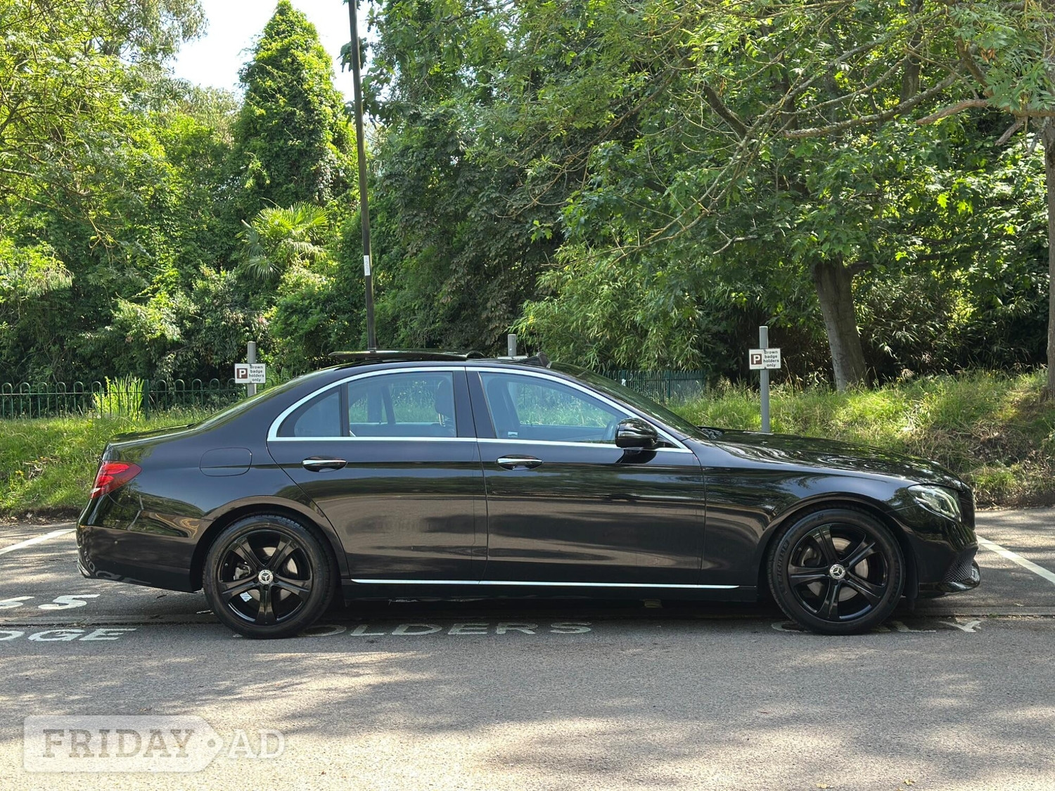 [ berth ]Mercedes-Benz E Class