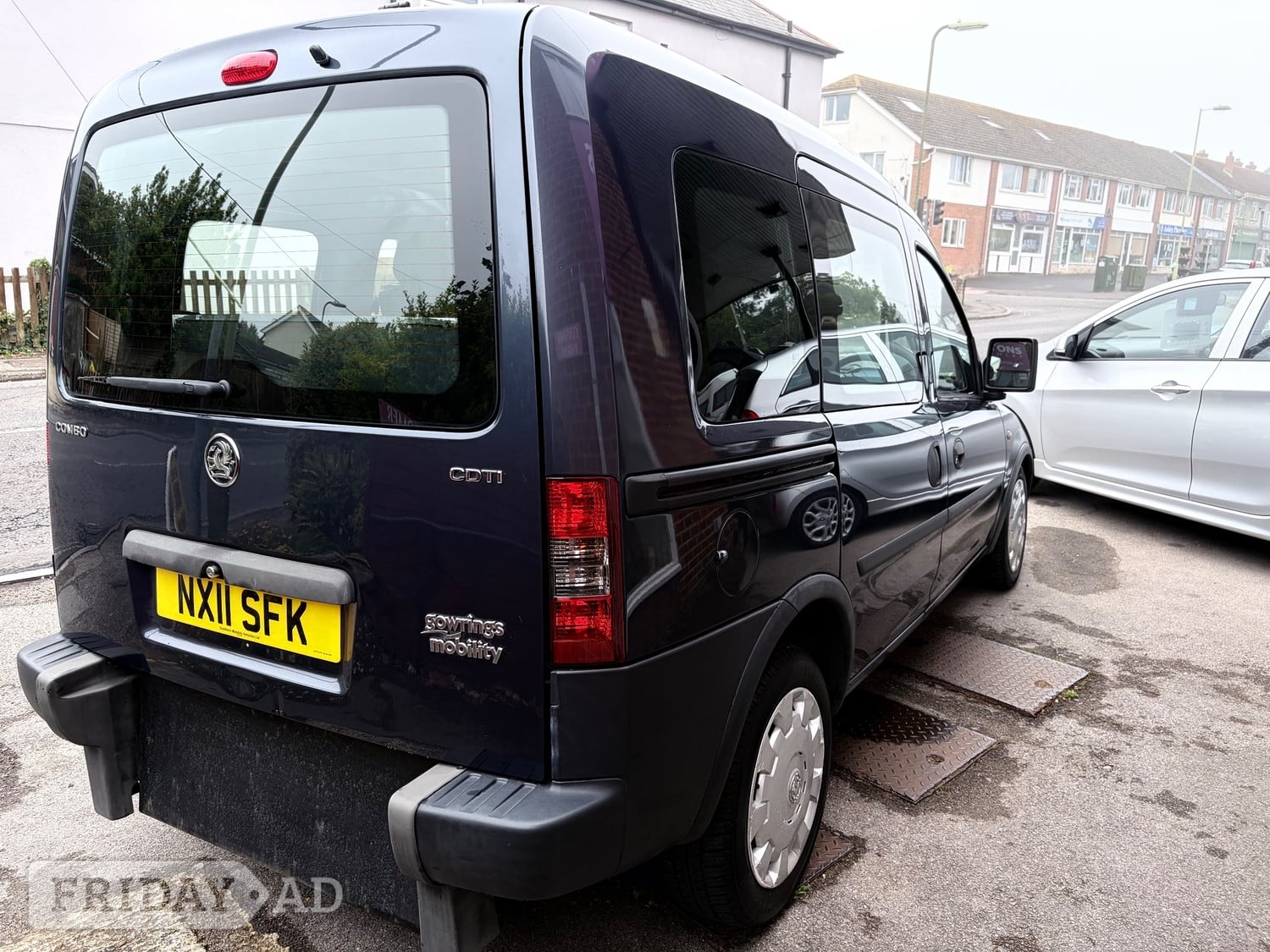 Vauxhall Combo 2011 - Cars