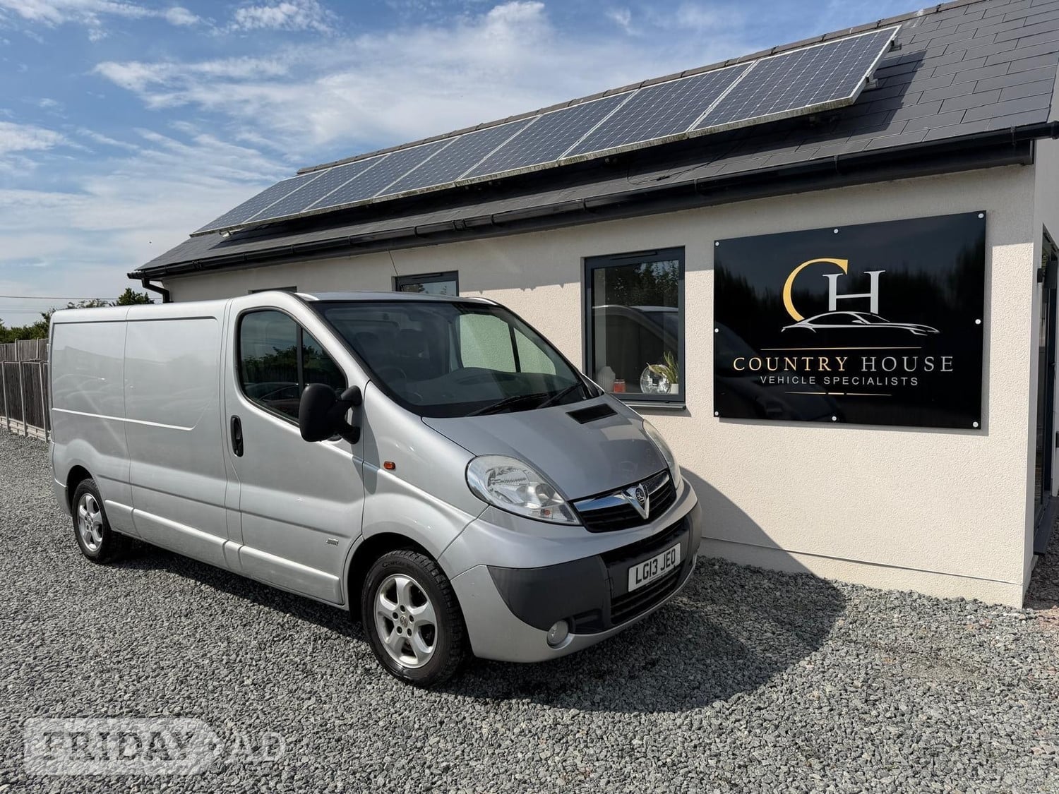 [ berth ]Vauxhall Vivaro