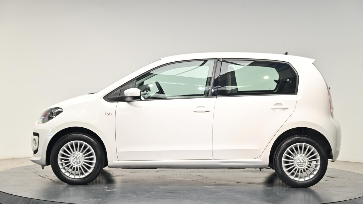 [ berth ]Volkswagen Up