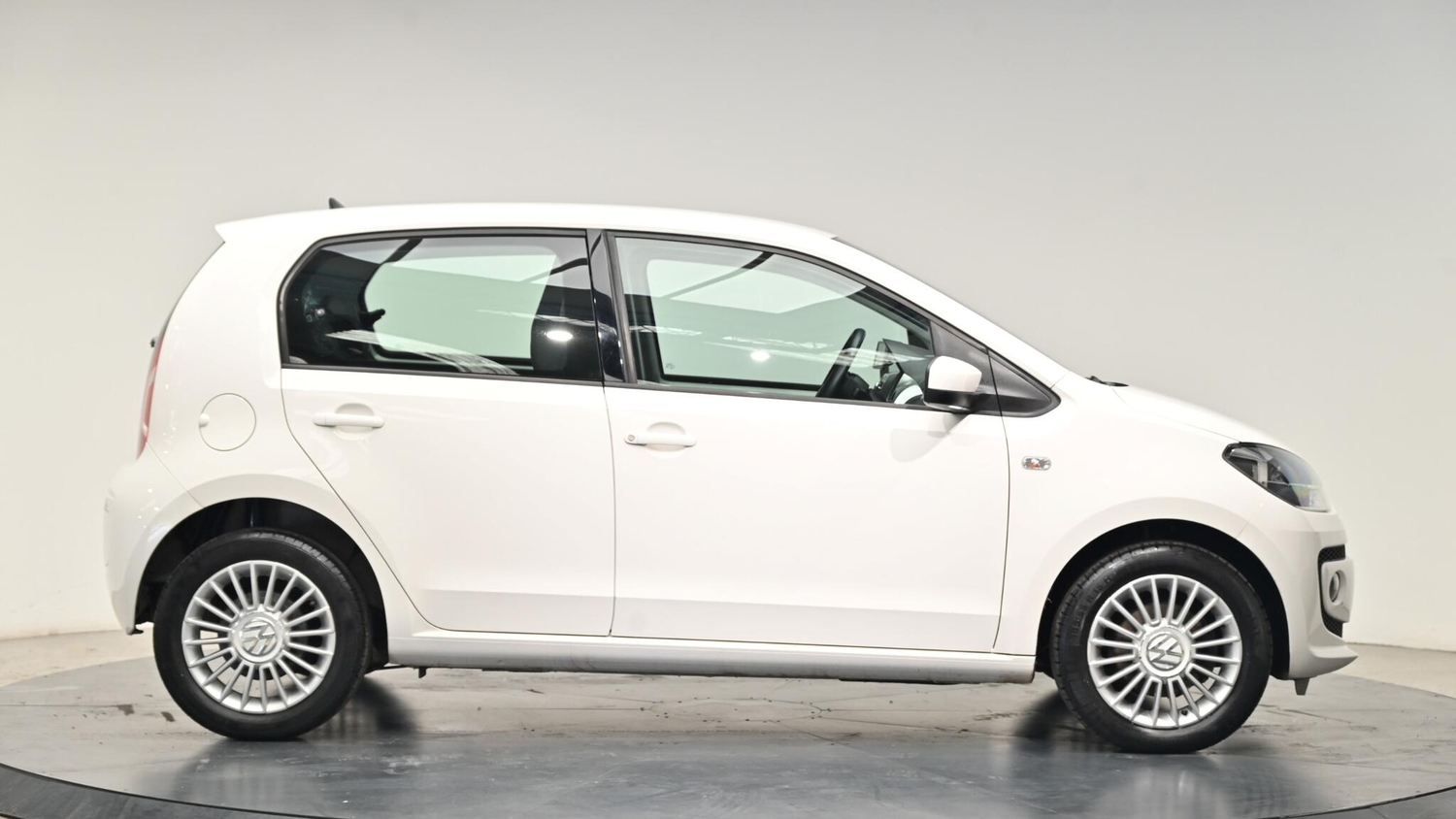 Volkswagen UP! 2014 - Cars in Cullompton