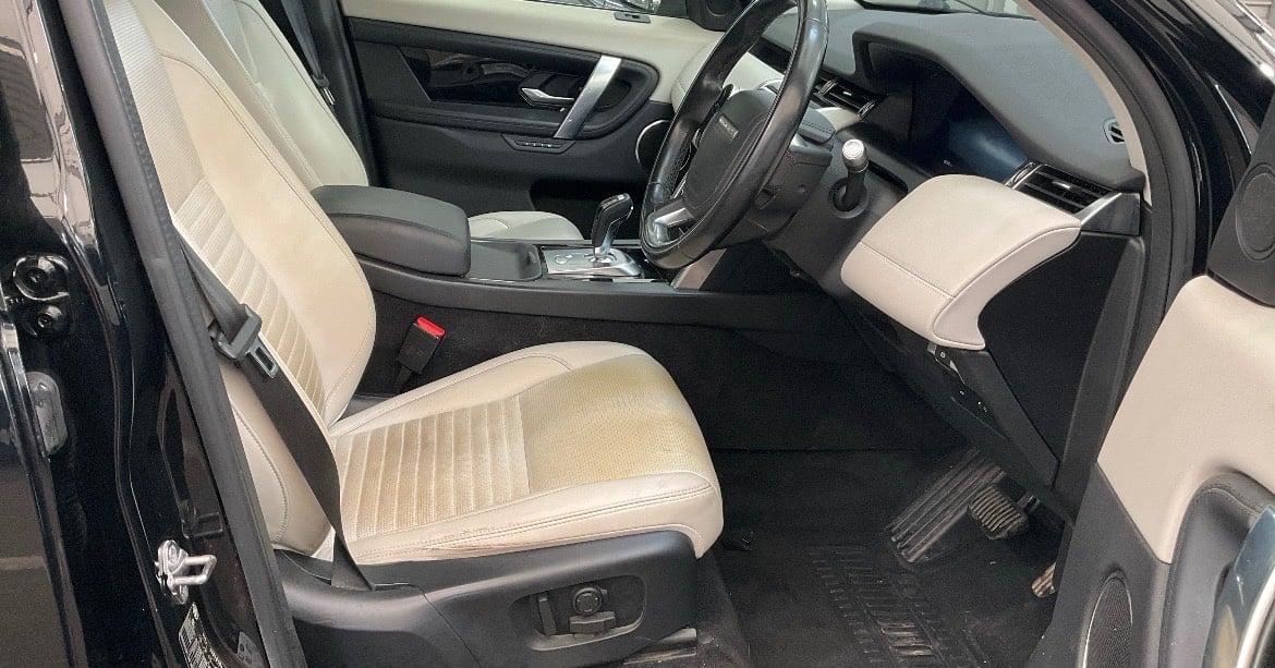 [ berth ]Land Rover Discovery Sport