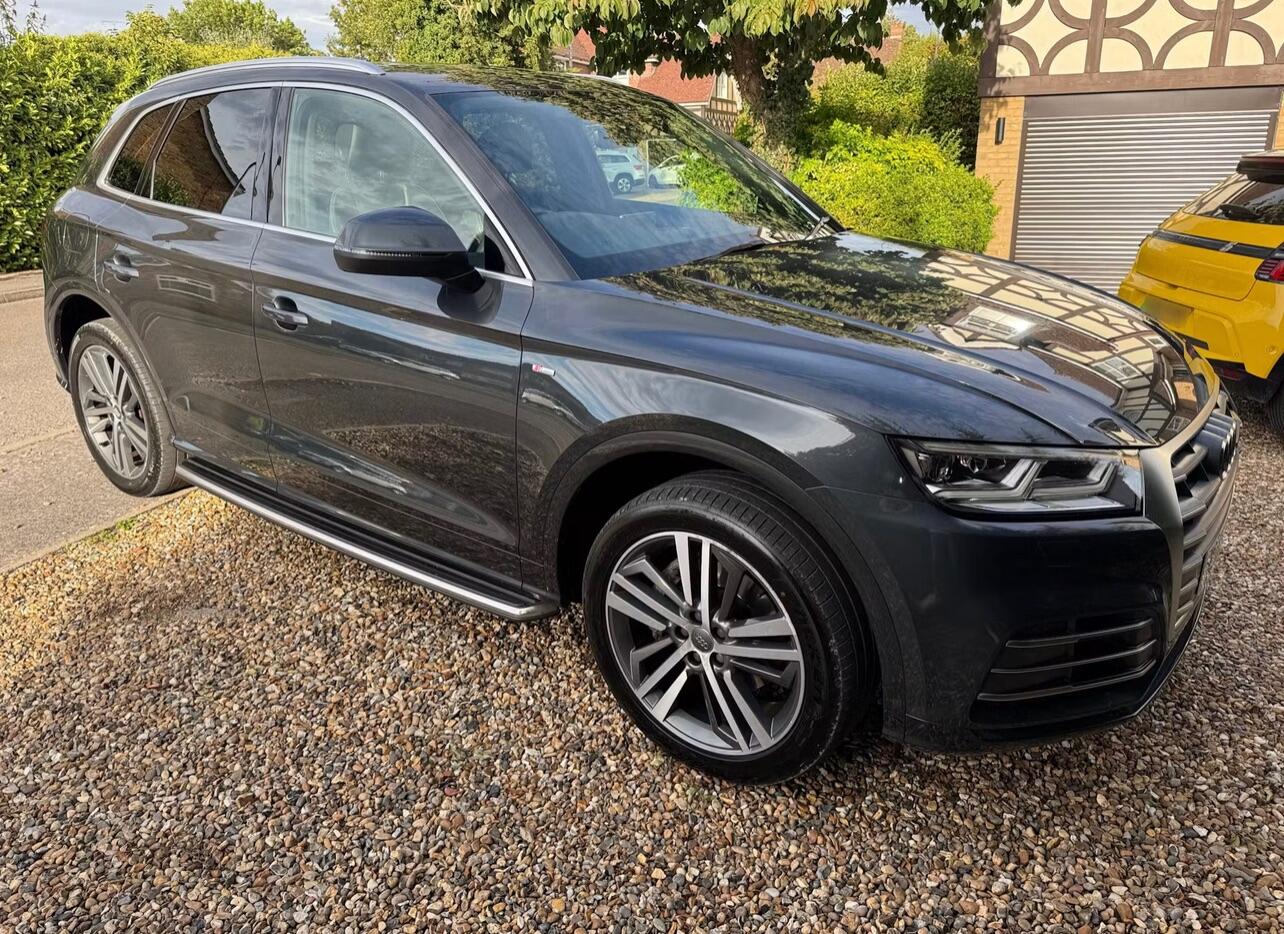 Audi Q5 2018 in Uxbridge