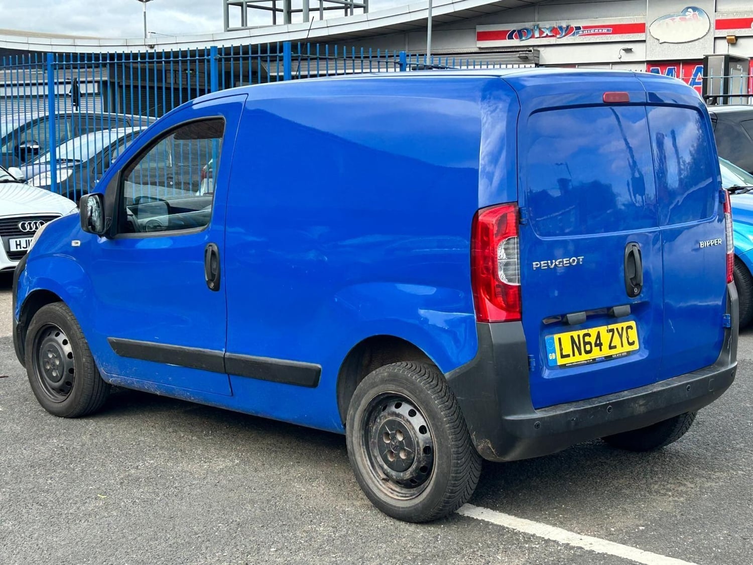 Peugeot Bipper 2014 - Vans & Commercial Vehicles
