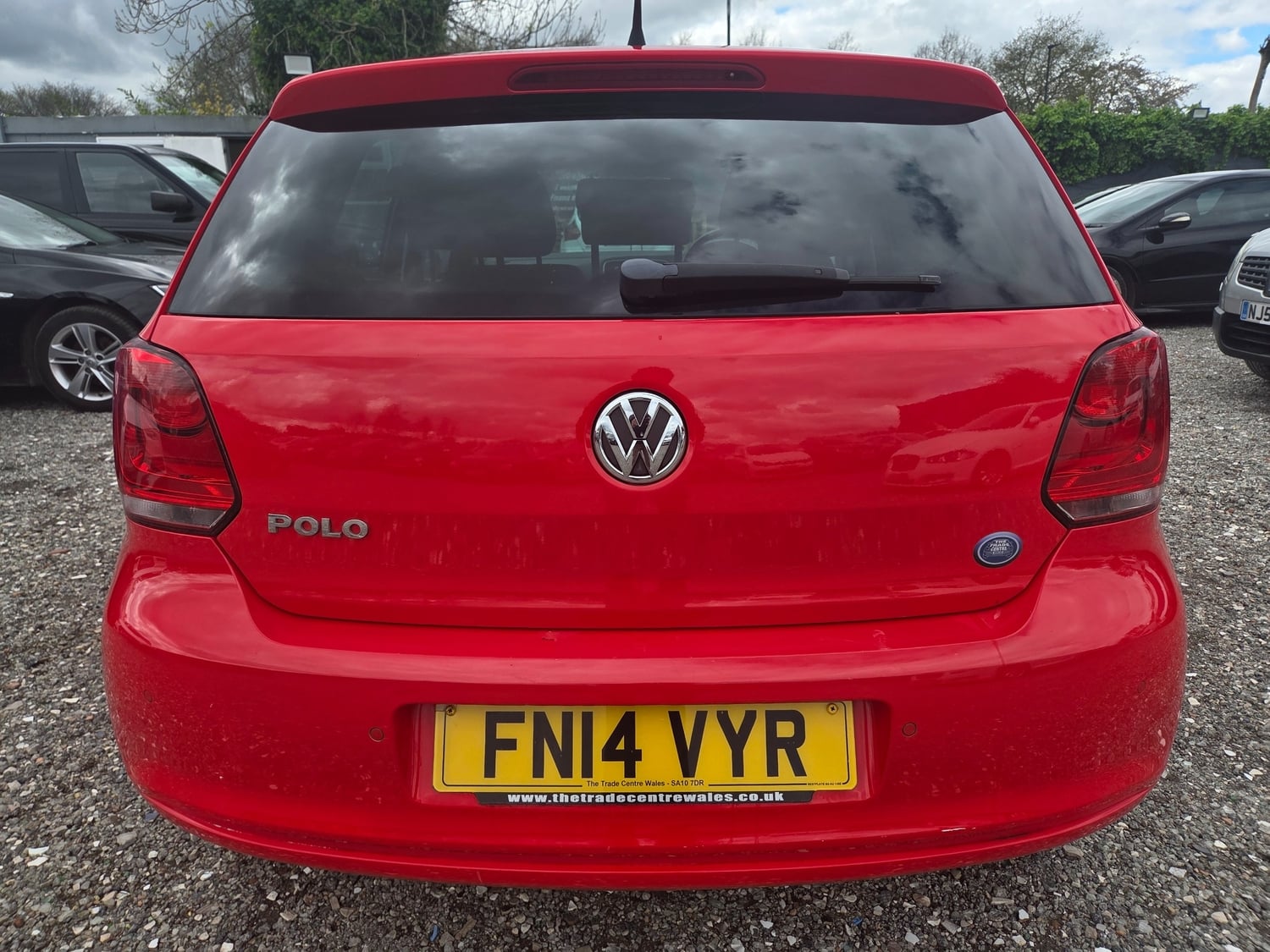 Volkswagen Polo 2014 - Cars in Leicester