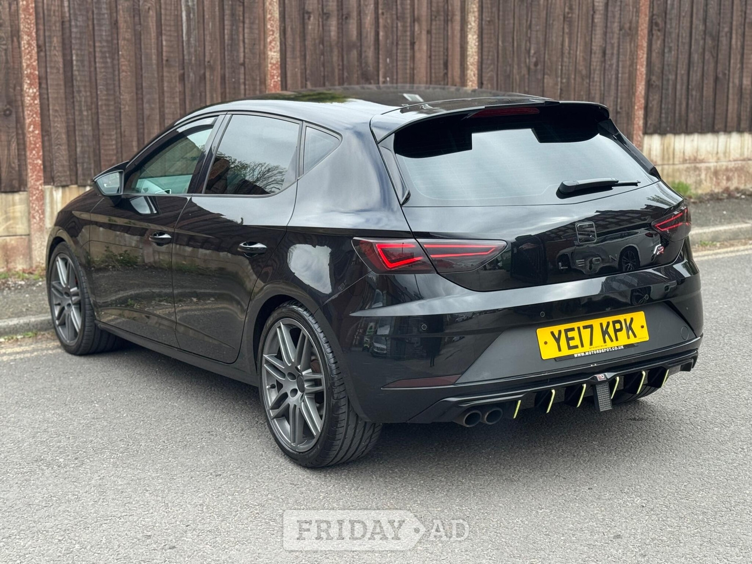 SEAT Leon 2017 - Cars
