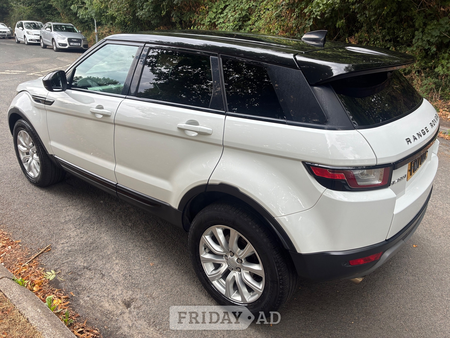 Land Rover Range Rover Evoque 2017 - Cars in Hengoed