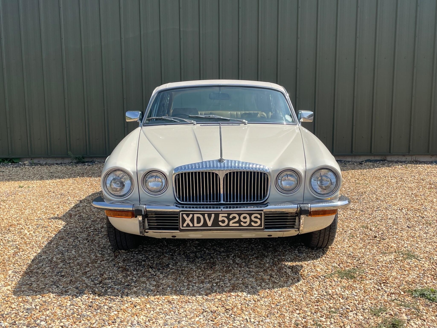 Daimler Sovereign Reading