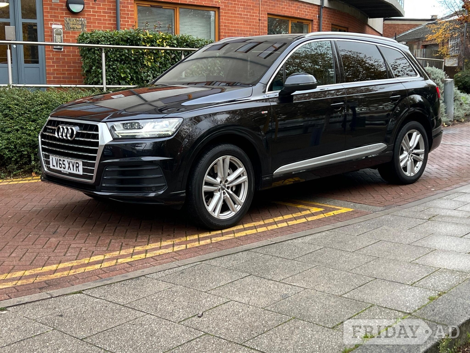 Audi Q7 2015 in Wembley