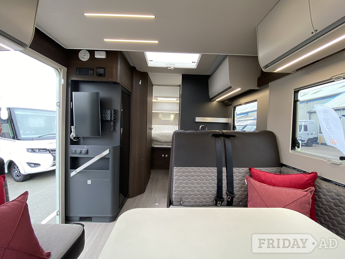 Adria Matrix Supreme 670 SC Newark