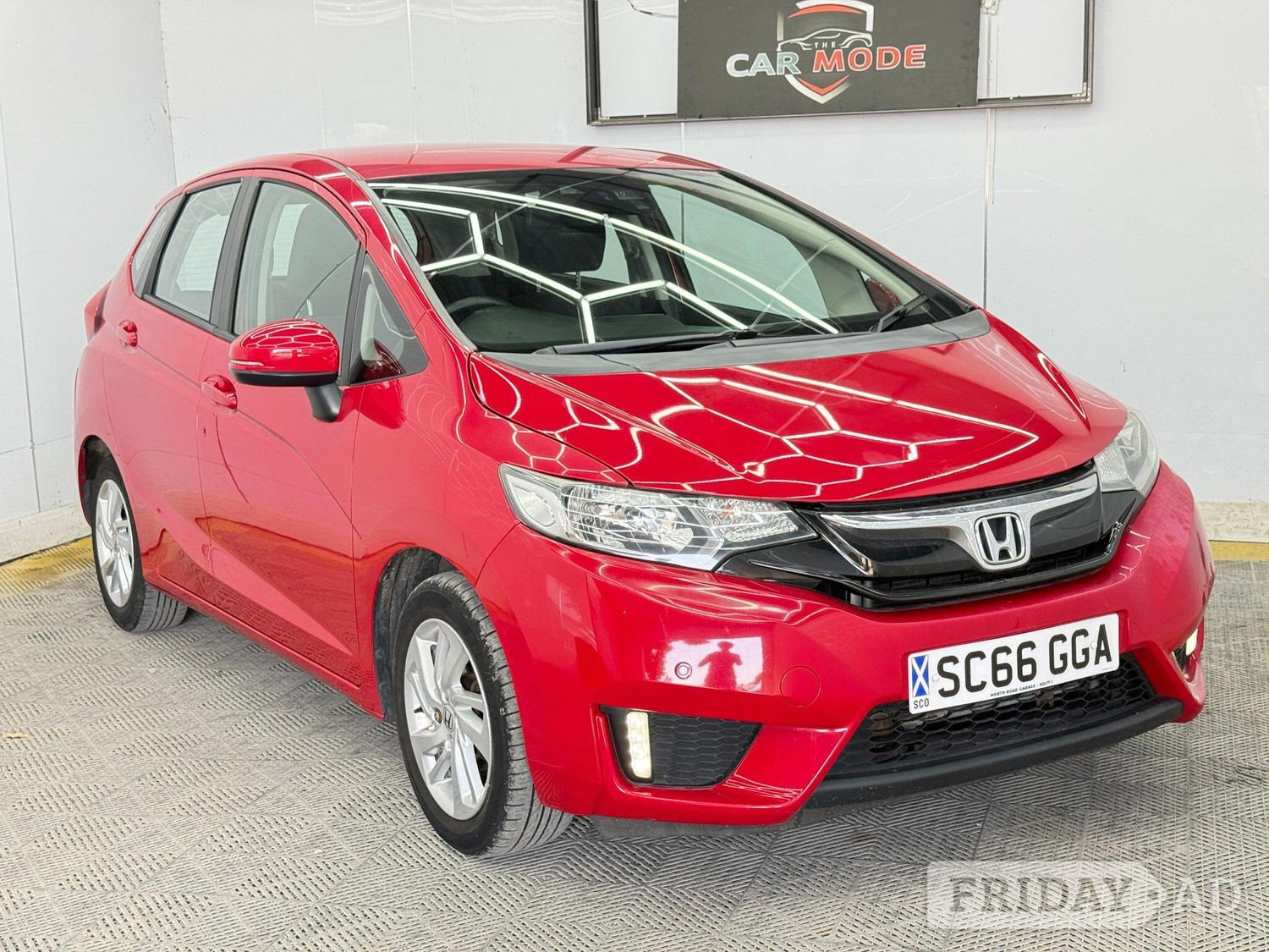 Honda Jazz 2016 in Hillingdon